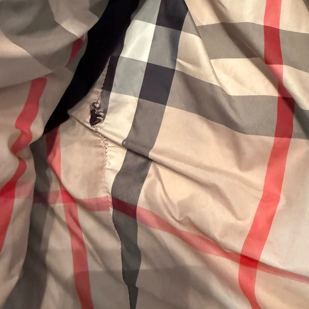 🎉HP🎉Burberry Black Down Puffer Jacket with Removable Fur Collar - Picture 13 of 16